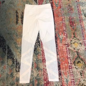 White VS sport leggings